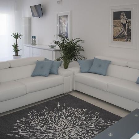בארי Artist'S Suite מראה חיצוני תמונה